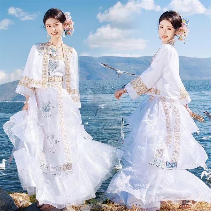 Kostium Hmong na wiosnę 2026,  – Wedding Qw recenzja i cena