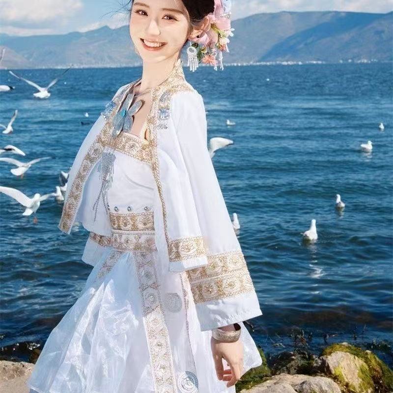 Kostium Hmong na wiosnę 2026,  – Wedding Qw recenzja i cena