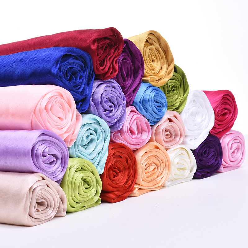 Perłowa, elastyczna tkanina z  – Wedding Party Supply recenzja i cena